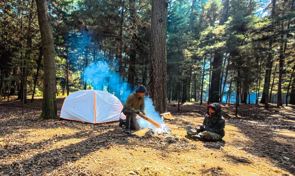 7 Lecciones de Supervivencia que todo niño debería saber: El primer campamento de Hugo&nbsp;🌲🔥